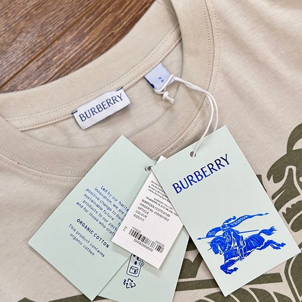 送料込バーバリー 馬上の騎士 EKDプリント コットンTシャツ パロディ Bab85263